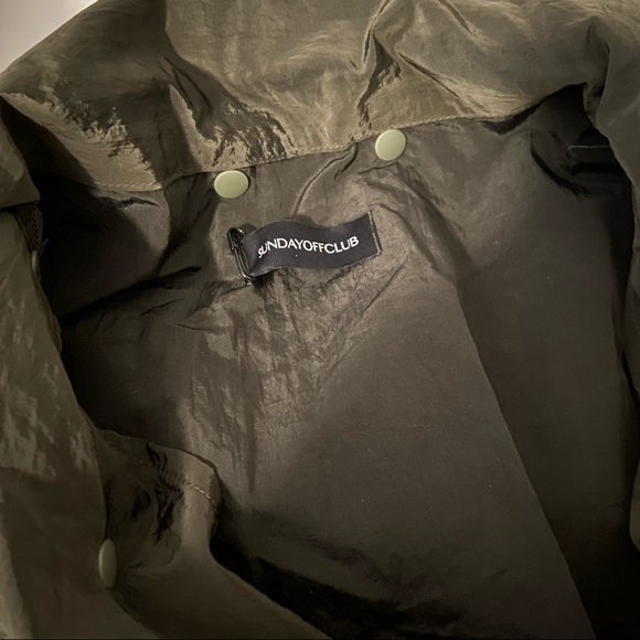 Sunday Off Club • Detachable Mask-Hooded Vest - Picture 3 of 4